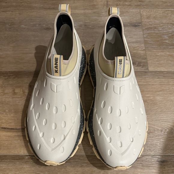 Men's Cream Slip-On Sneakers - Picture 1 of 6